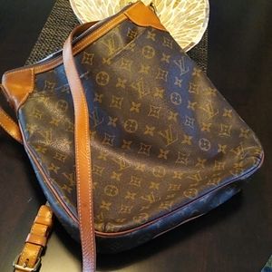 Louis Vuitton Crossbody Travel/Day Bag